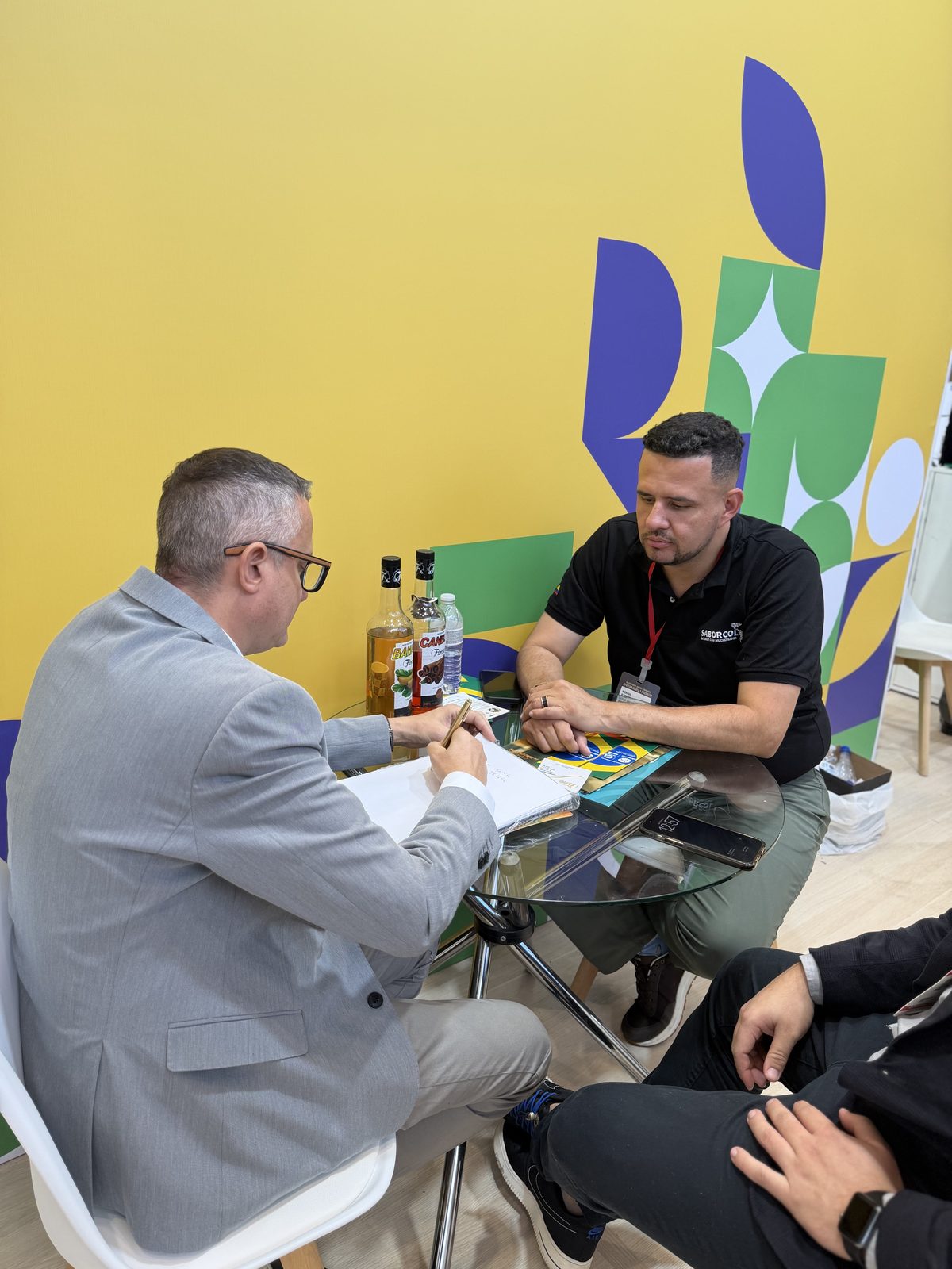 Closing deals on the fair floor
